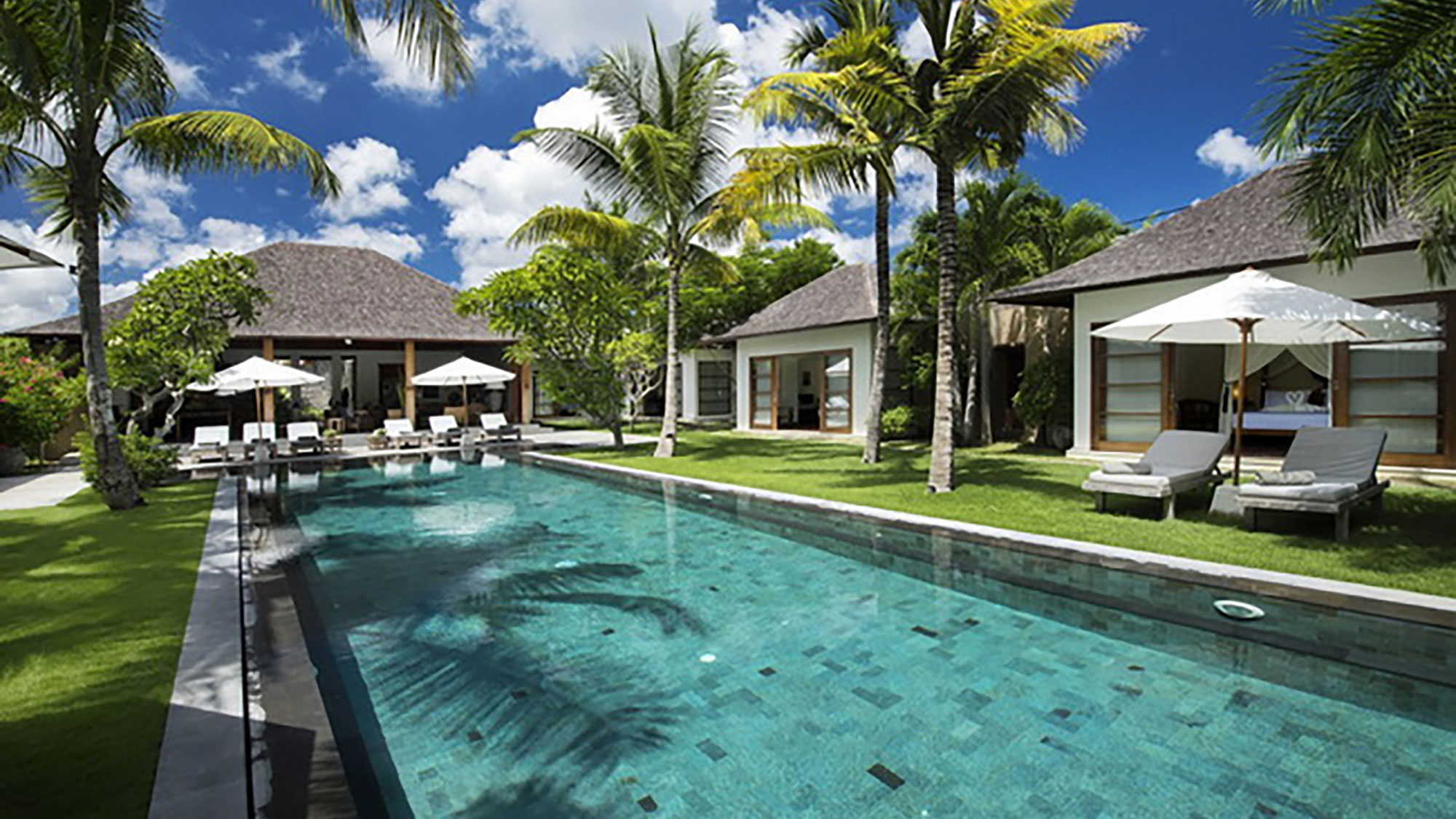 rental bali villas, luxury haven seminyak